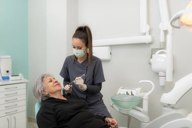 Best Cosmetic Emergency Dentistry in Trowbridge Park, MI